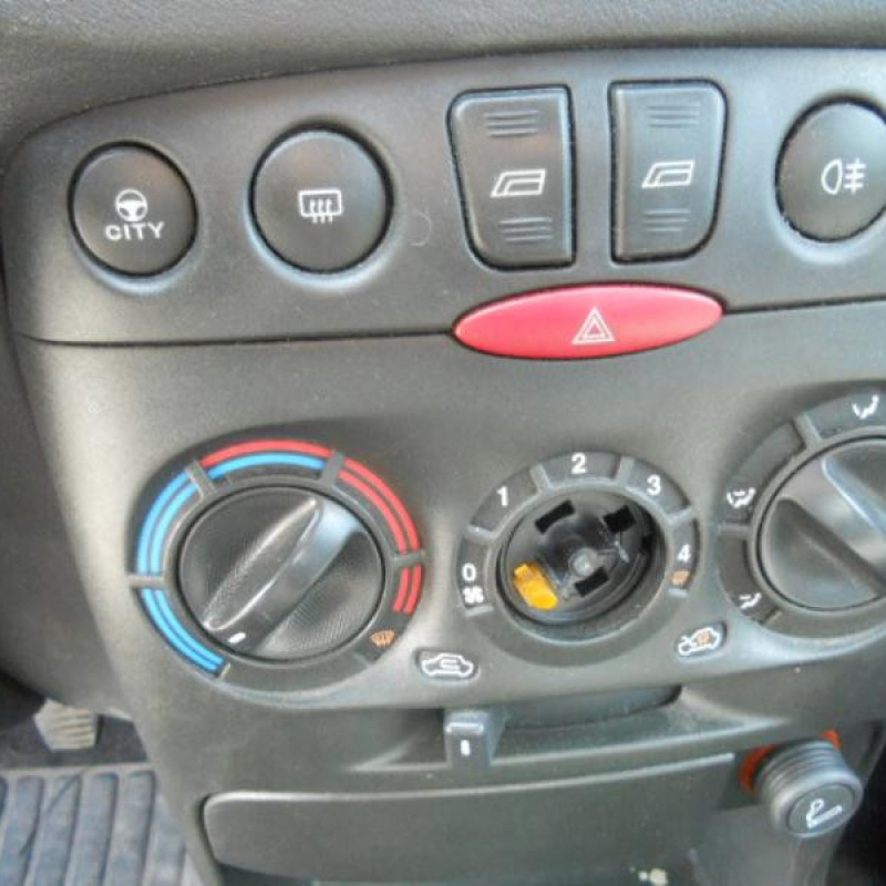 Serrure avant gauche FIAT PUNTO 2 Photo n°9