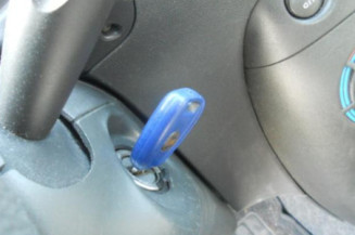 Serrure avant gauche FIAT PUNTO 2