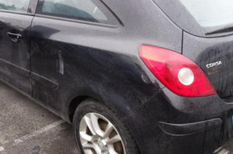 Amortisseur avant droit OPEL CORSA D