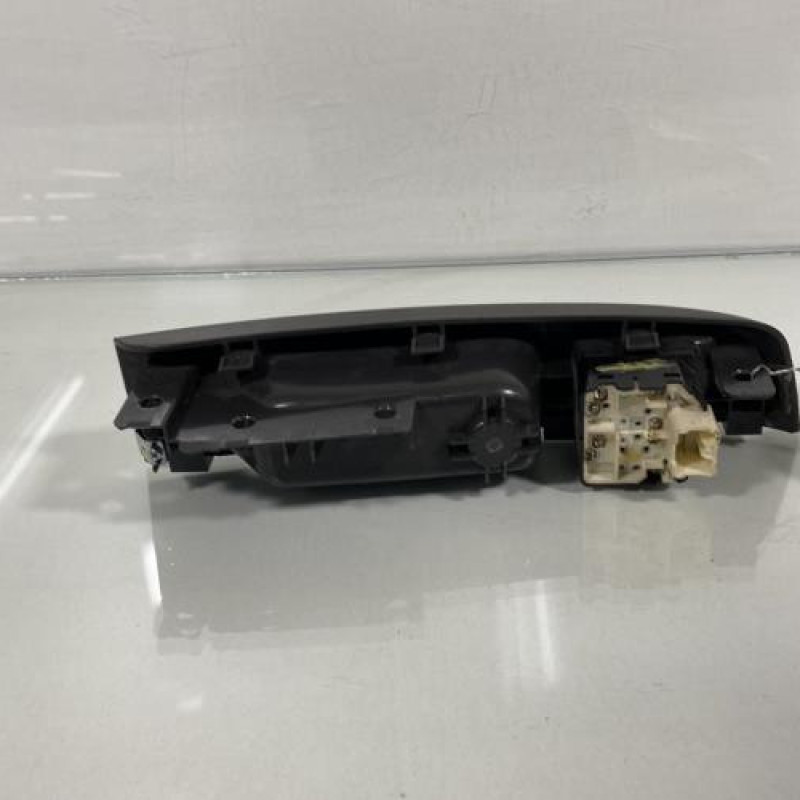 Interrupteur de leve vitre avant gauche CHEVROLET SPARK Photo n°3