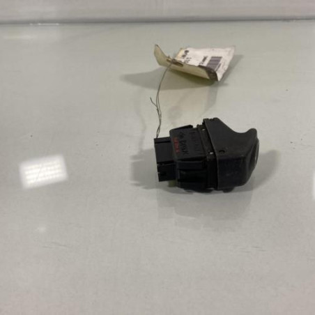 Interrupteur de leve vitre avant droit RENAULT SCENIC 1