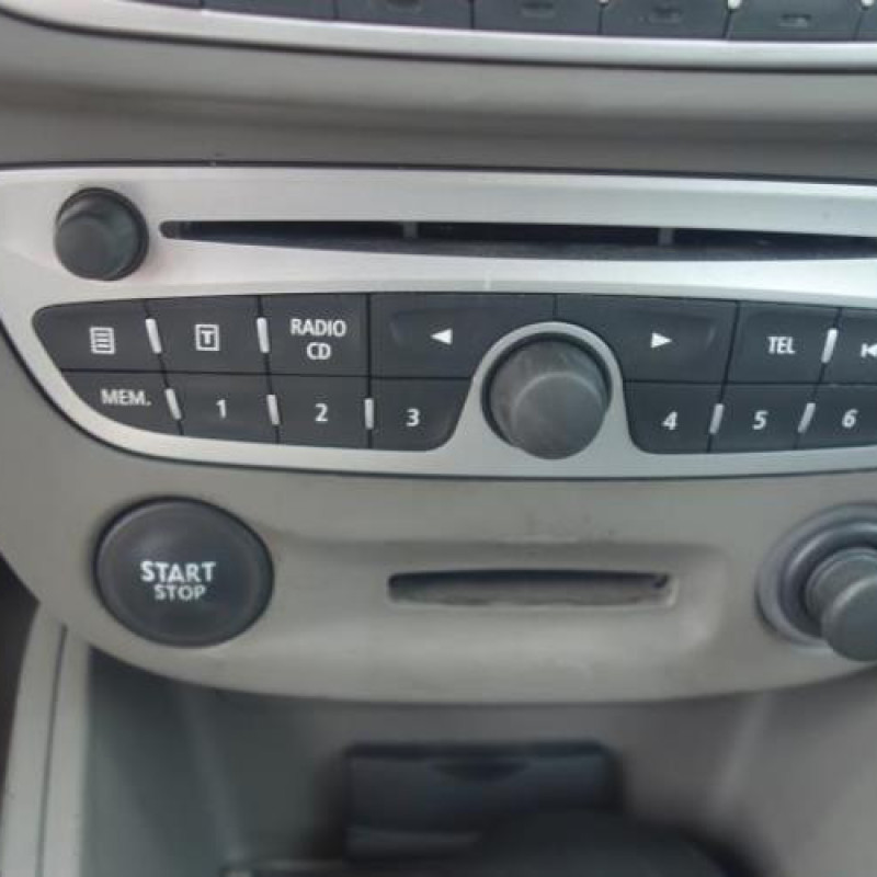 Ceinture arriere gauche RENAULT MEGANE 3 Photo n°9