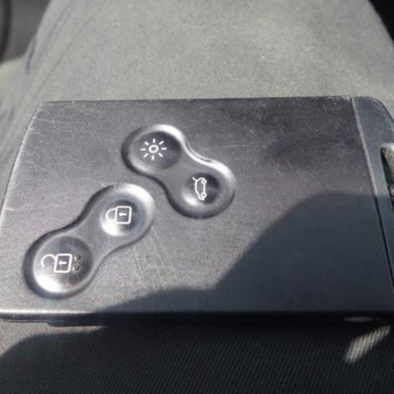 Ceinture arriere gauche RENAULT MEGANE 3 Photo n°12