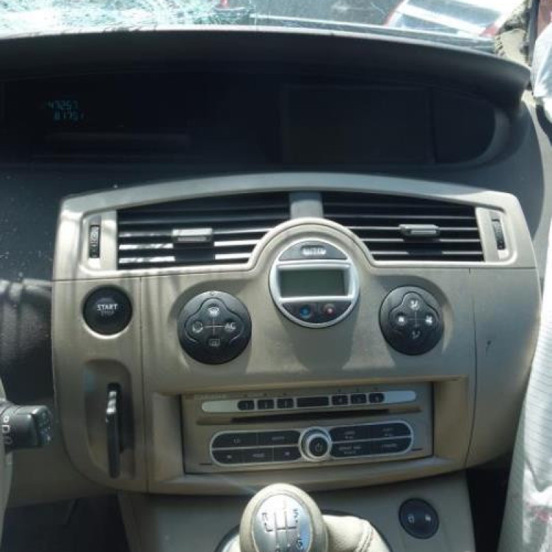 Trappe d'essence RENAULT GRAND SCENIC 2 Photo n°13