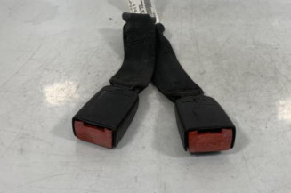 Attache ceinture arriere droit PEUGEOT 406 Photo n°1