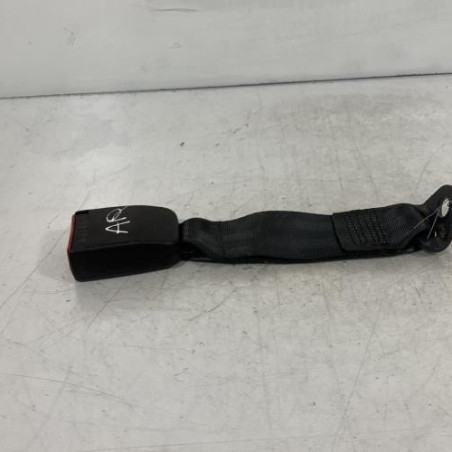 Attache ceinture arriere gauche PEUGEOT 406