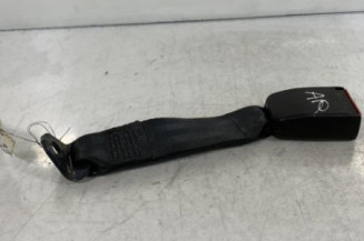 Attache ceinture arriere gauche PEUGEOT 406