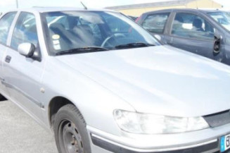 Pretensionneur de ceinture avant droit PEUGEOT 406