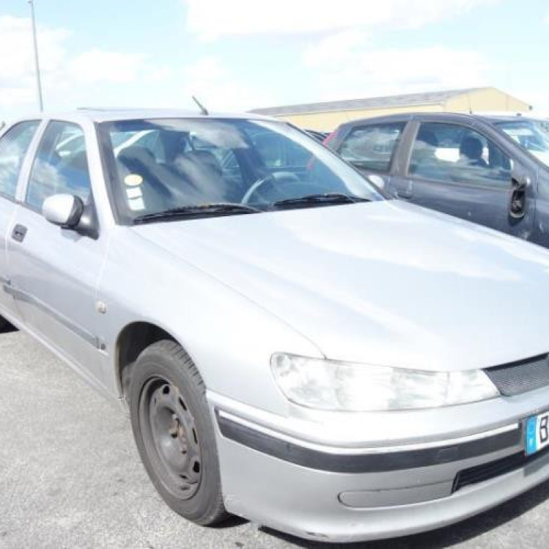 Pretensionneur de ceinture avant droit PEUGEOT 406 Photo n°8