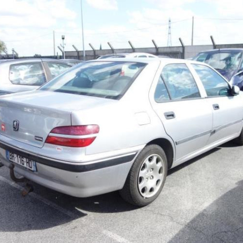 Pretensionneur de ceinture avant droit PEUGEOT 406 Photo n°10
