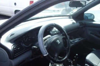 Pretensionneur de ceinture avant droit PEUGEOT 406
