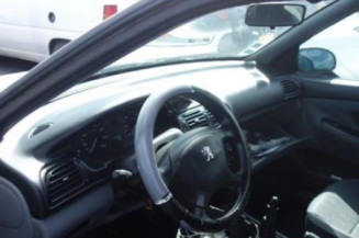 Pretensionneur de ceinture avant droit PEUGEOT 406