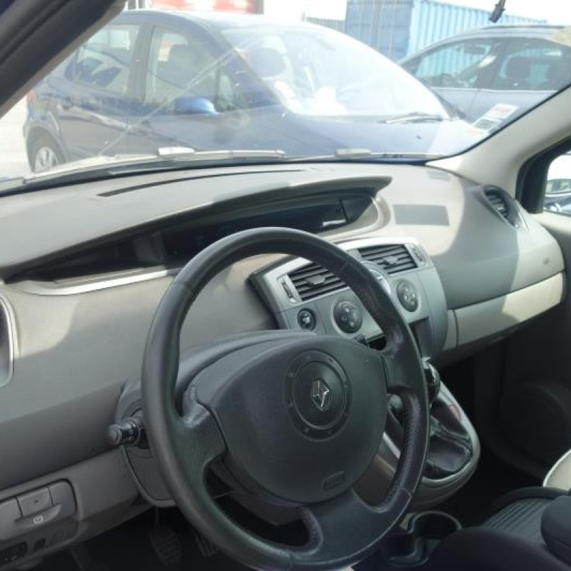 Trappe d'essence RENAULT SCENIC 2 Photo n°8