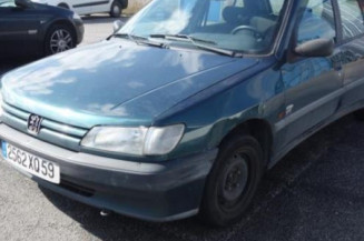 Amortisseur avant droit PEUGEOT 306 Photo n°1