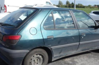 Amortisseur avant droit PEUGEOT 306