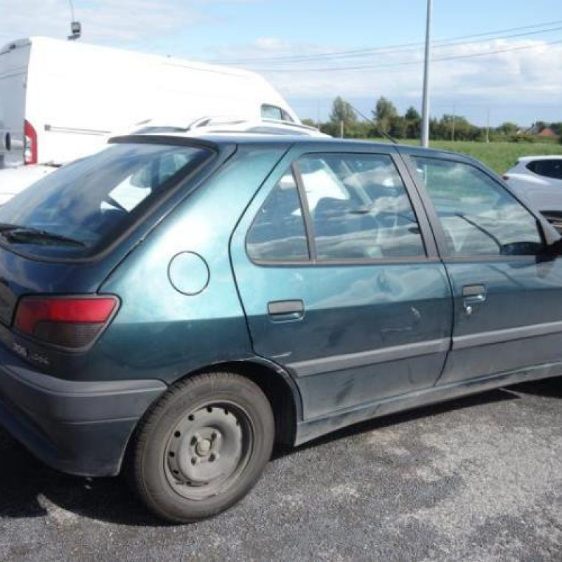 Amortisseur avant droit PEUGEOT 306 Photo n°3