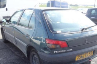 Amortisseur avant droit PEUGEOT 306
