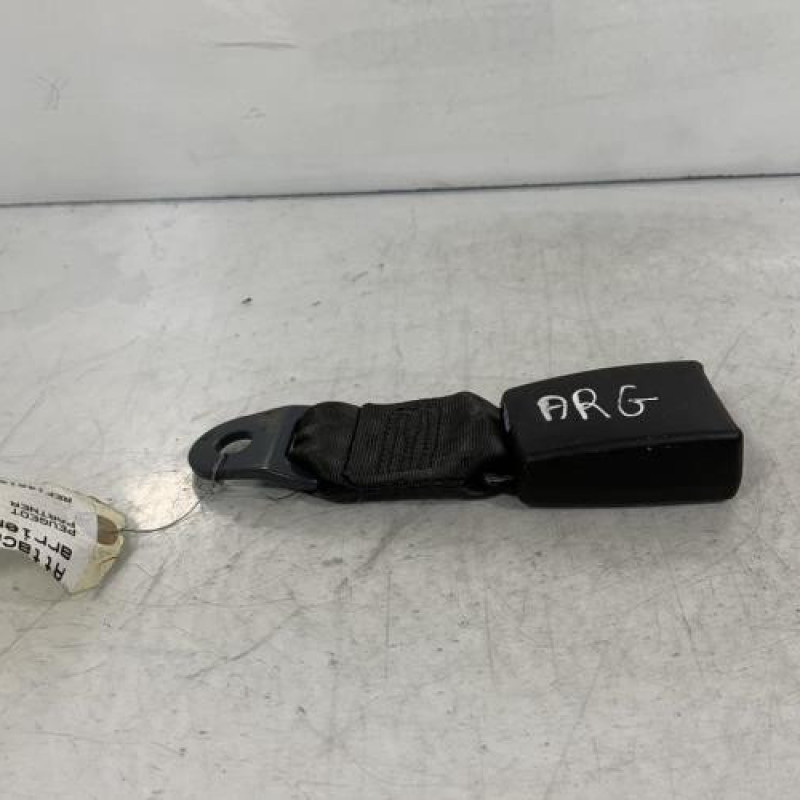 Attache ceinture arriere gauche PEUGEOT PARTNER 1 Photo n°3