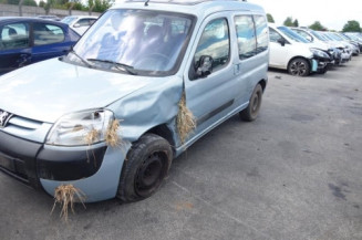 Attache ceinture arriere gauche PEUGEOT PARTNER 1