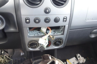 Attache ceinture arriere gauche PEUGEOT PARTNER 1