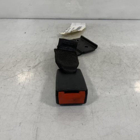 Attache ceinture arriere droit VOLKSWAGEN FOX Photo n°1