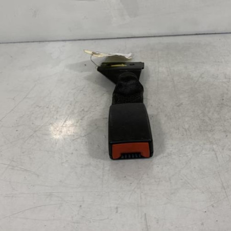Attache ceinture arriere gauche VOLKSWAGEN FOX Photo n°1