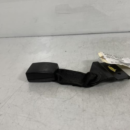 Attache ceinture arriere gauche VOLKSWAGEN FOX