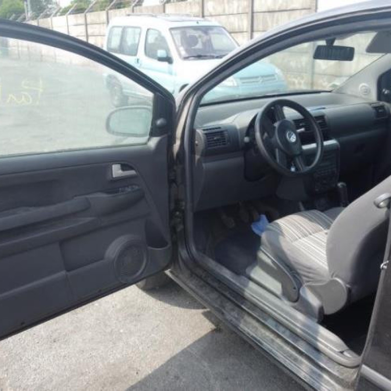 Ceinture arriere gauche VOLKSWAGEN FOX Photo n°8