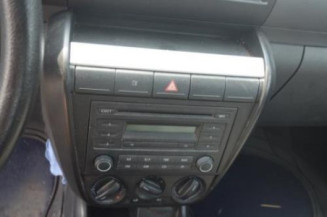Ceinture arriere gauche VOLKSWAGEN FOX