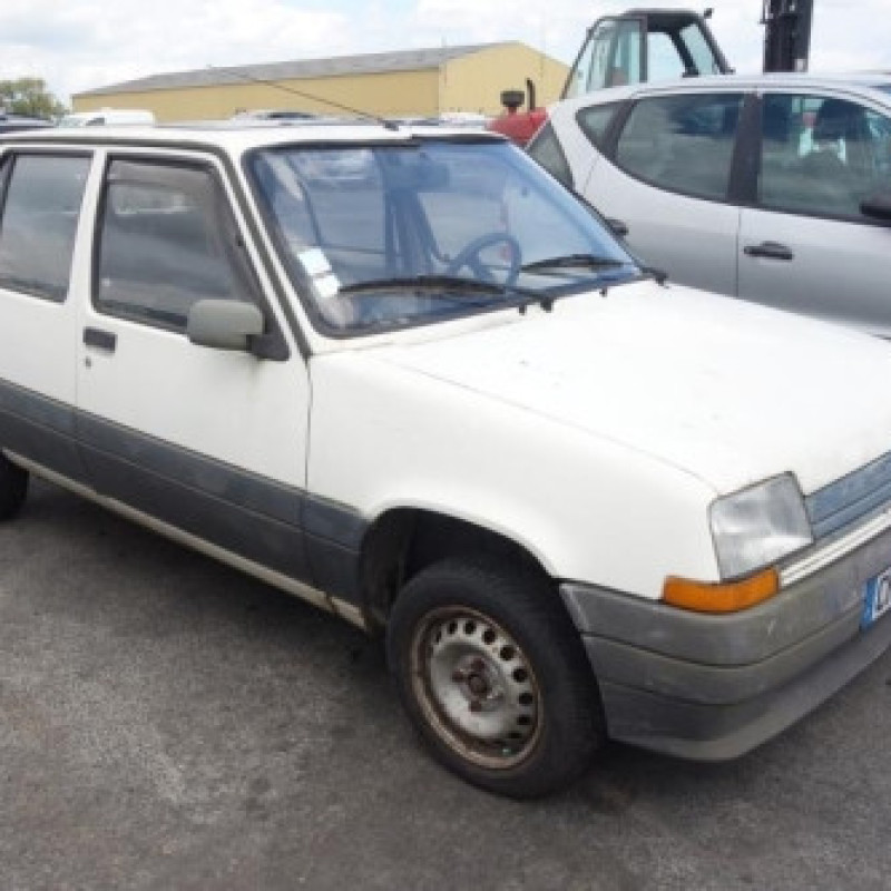 Malle/Hayon arriere RENAULT SUPER 5 Photo n°4