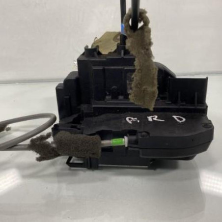 Serrure arriere droit NISSAN QASHQAI 1