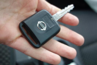 Amortisseur avant gauche NISSAN QASHQAI 1