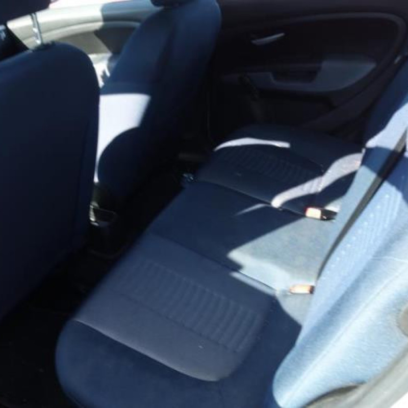 Pretensionneur de ceinture avant droit FIAT GRANDE PUNTO Photo n°9