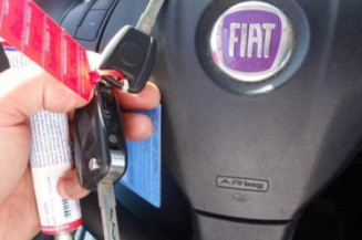 Pretensionneur de ceinture avant droit FIAT GRANDE PUNTO