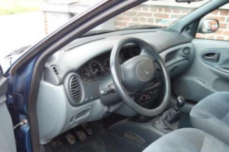 Feu arriere principal droit (feux) RENAULT MEGANE 1