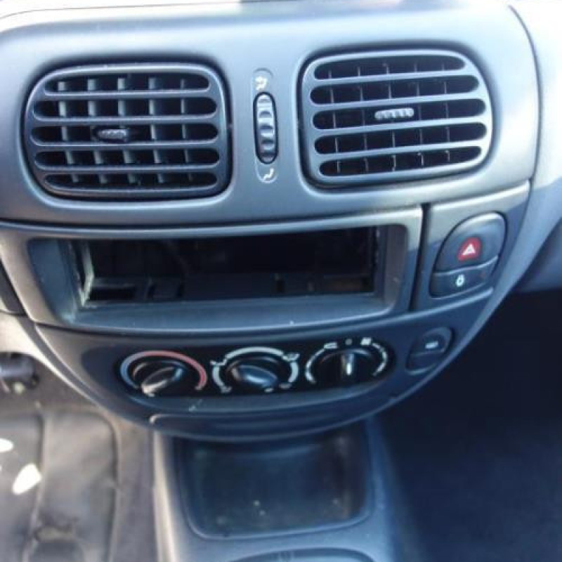 Ceinture arriere centrale RENAULT MEGANE 1 Photo n°11
