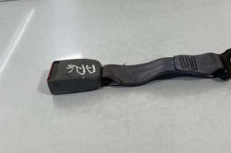 Attache ceinture arriere gauche PEUGEOT 406