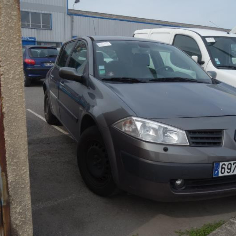 Pretensionneur de ceinture avant droit RENAULT MEGANE 2 Photo n°5