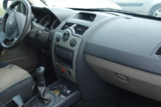 Pretensionneur de ceinture avant droit RENAULT MEGANE 2