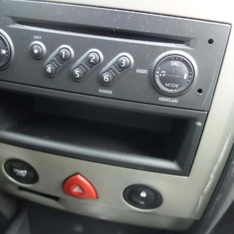 Pretensionneur de ceinture avant droit RENAULT MEGANE 2 Photo n°9