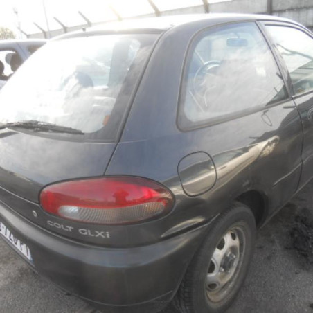 Vitre avant gauche MITSUBISHI COLT 4