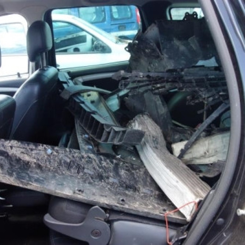 Trappe d'essence DACIA DUSTER 1 Photo n°10