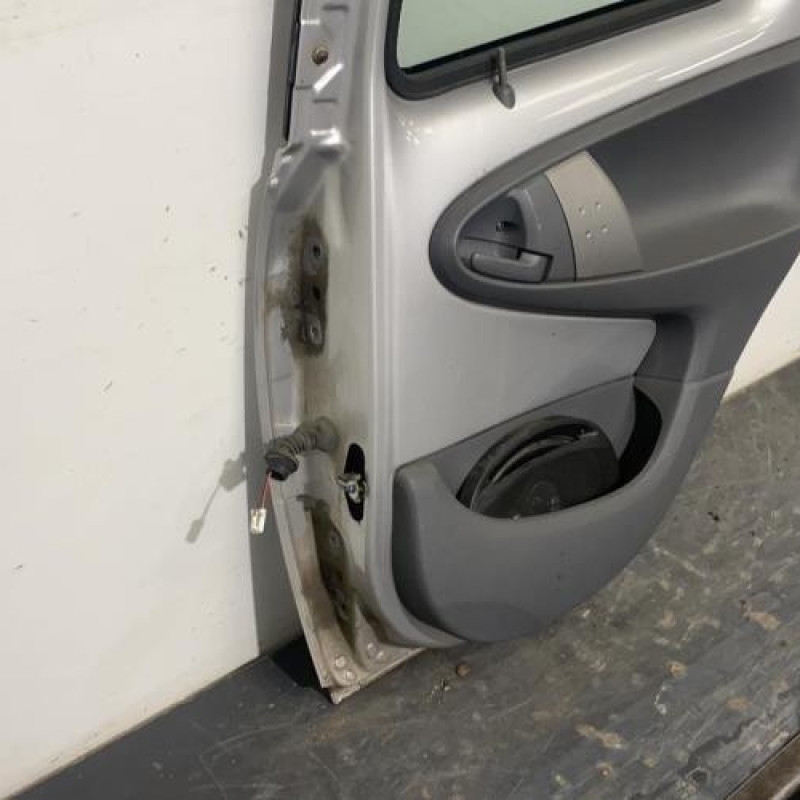 Porte arriere droit TOYOTA AYGO 1 Photo n°5