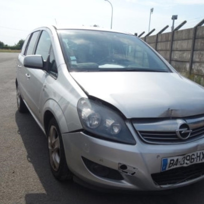 Ceinture arriere gauche OPEL ZAFIRA B Photo n°5