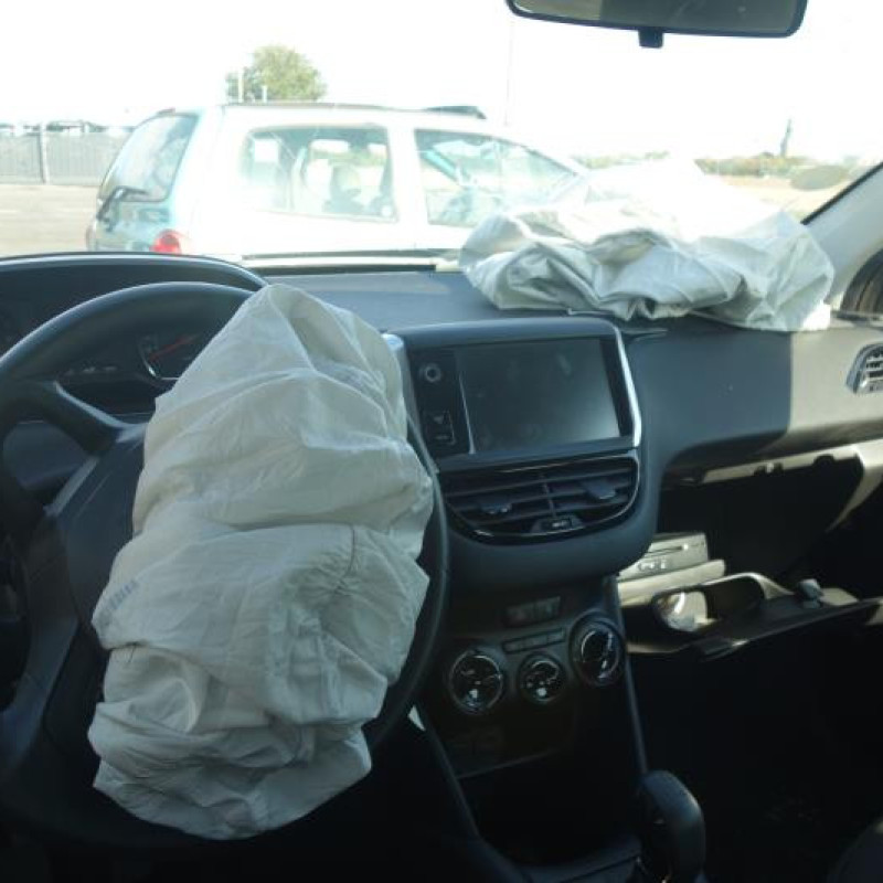 Bloc ABS (freins anti-blocage) PEUGEOT 208 1 Photo n°9