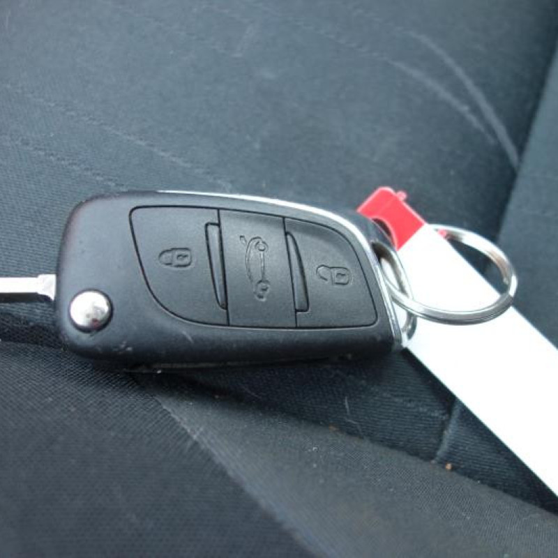 Verin de coffre CITROEN C4 2 Photo n°9