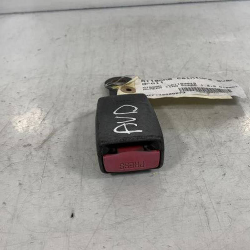 Attache ceinture avant droit NISSAN ALMERA TINO Photo n°1