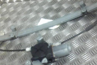 Leve vitre electrique avant gauche NISSAN ALMERA TINO Photo n°1