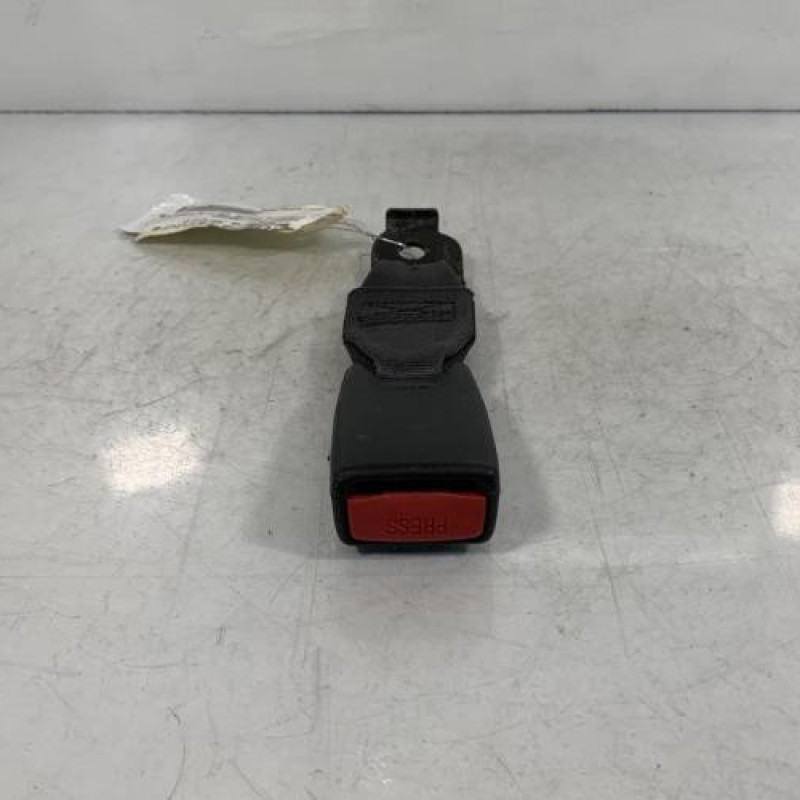 Attache ceinture arriere droit HONDA CIVIC 7 Photo n°1
