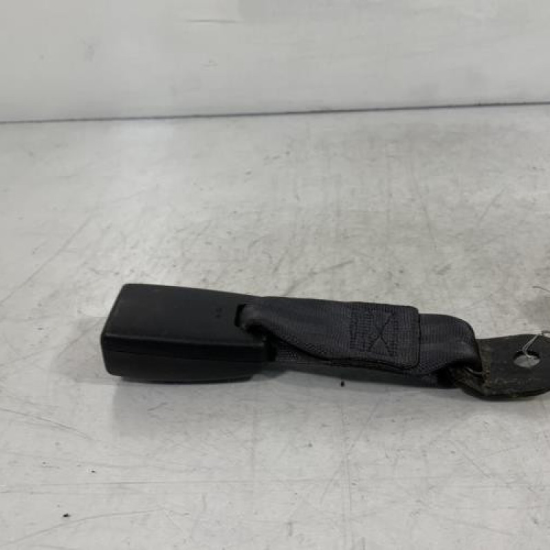 Attache ceinture arriere droit HONDA CIVIC 7 Photo n°2